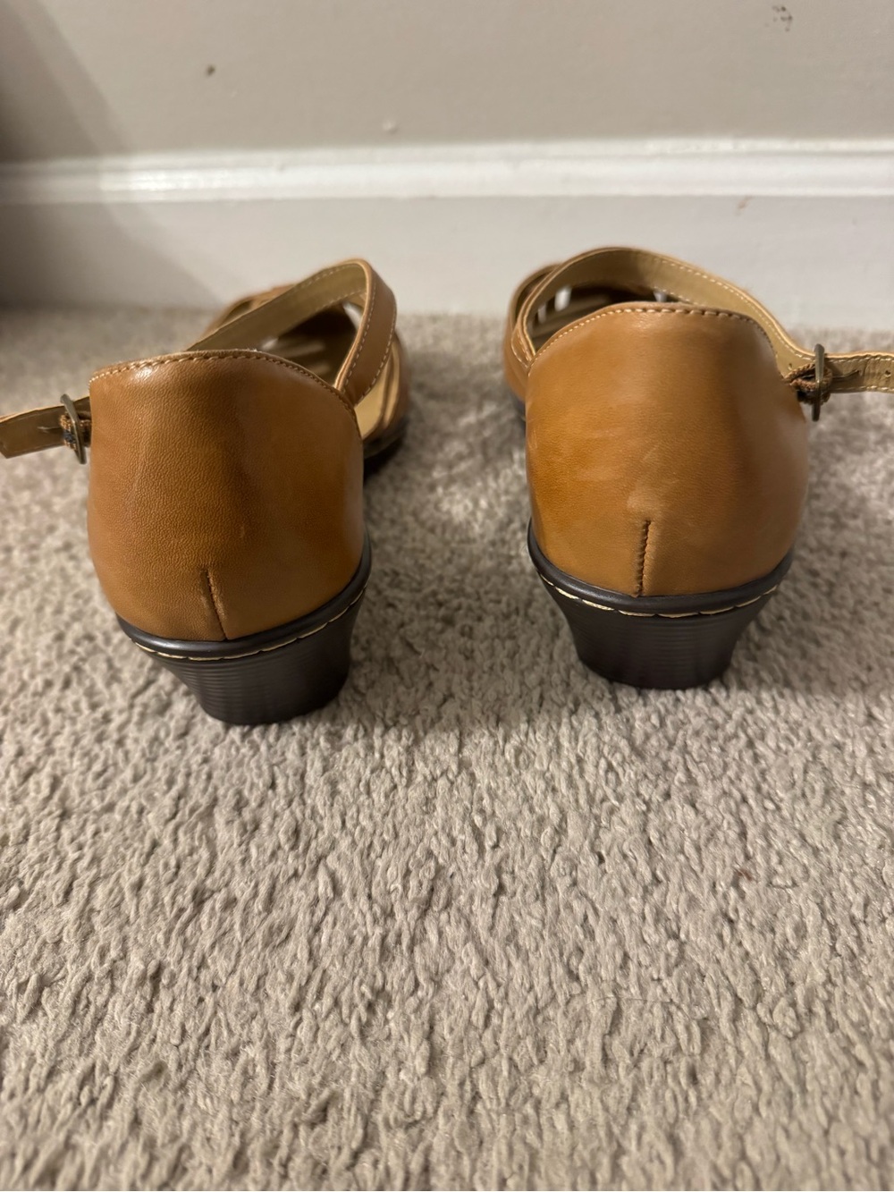 Tatianna - Soft Spots Woman Sandals Size 8W - Picture 6 of 11